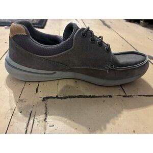 Skechers mens shoes size 9 brown with textile leather uppers